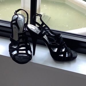 Steve Madden black sandals